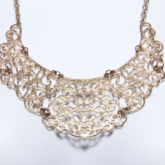 Forever 21 Filigree Statement Bib Necklace Goldtone - Picture 3 of 4